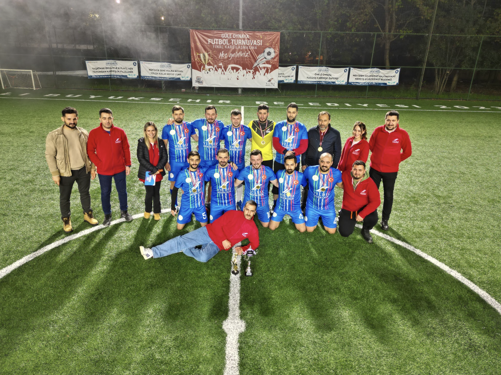Güle Oynaya Futbol Turnuvası’nda şampiyon: Colors Team