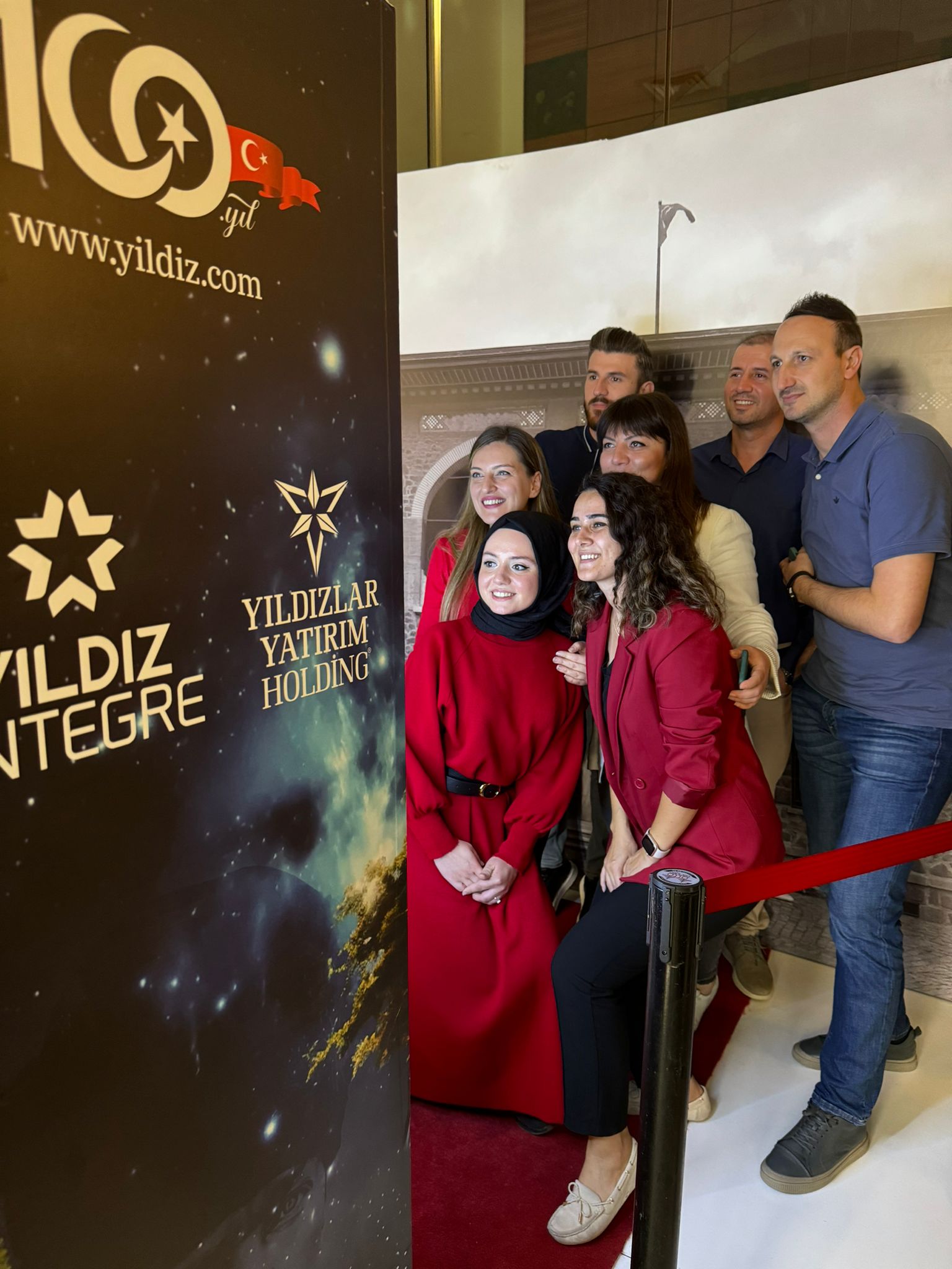 En değerli yıldızımız Cumhuriyetimiz 100 yaşında. Kutlu olsun!